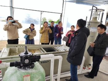 省市水产专家服务团队为清新区农技推广驿站提供技术支撑